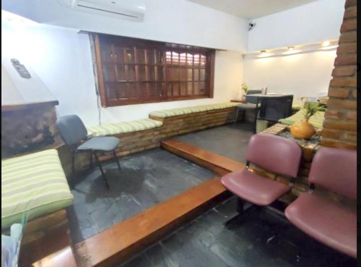 Departamento 4 ambientes APTO USO PROFESIONAL 4