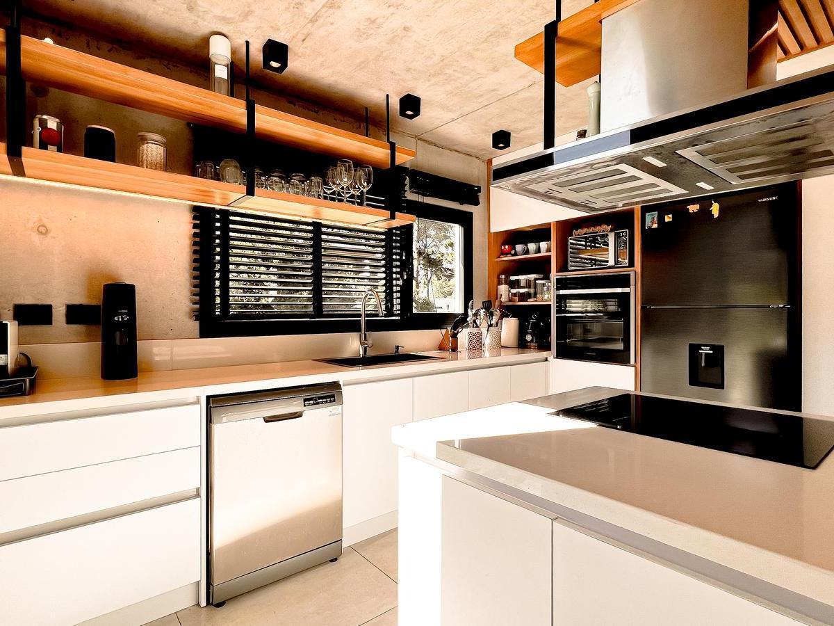 Foto de Casa en Venta Barrancas de San Benito, Chapadmalal., imagen 2
