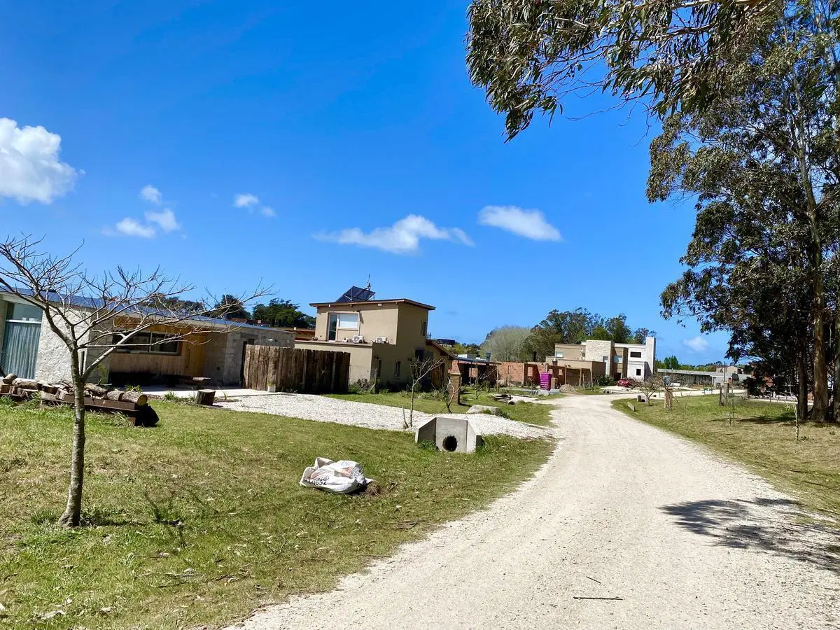En venta Lote 221, Barrancas de San Benito. 2