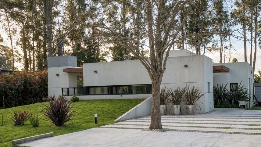 Foto de Casa 3 dormitorios con pileta — Lote 857 m² — Barrancas de San Benito, imagen 3