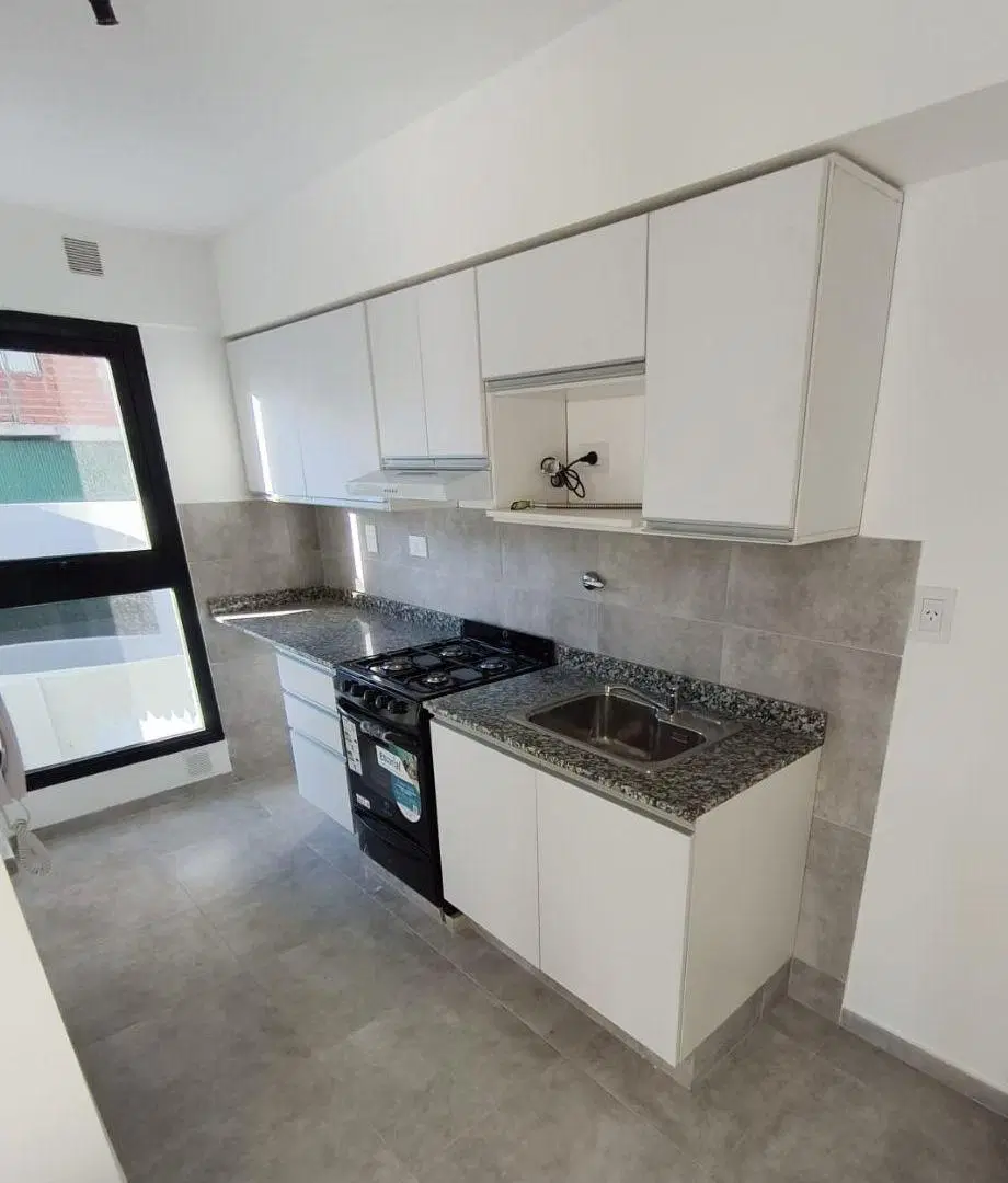Departamento de 1 dormitorio en Alquiler - Catellanos 2300 (Paseo del Molino) 3
