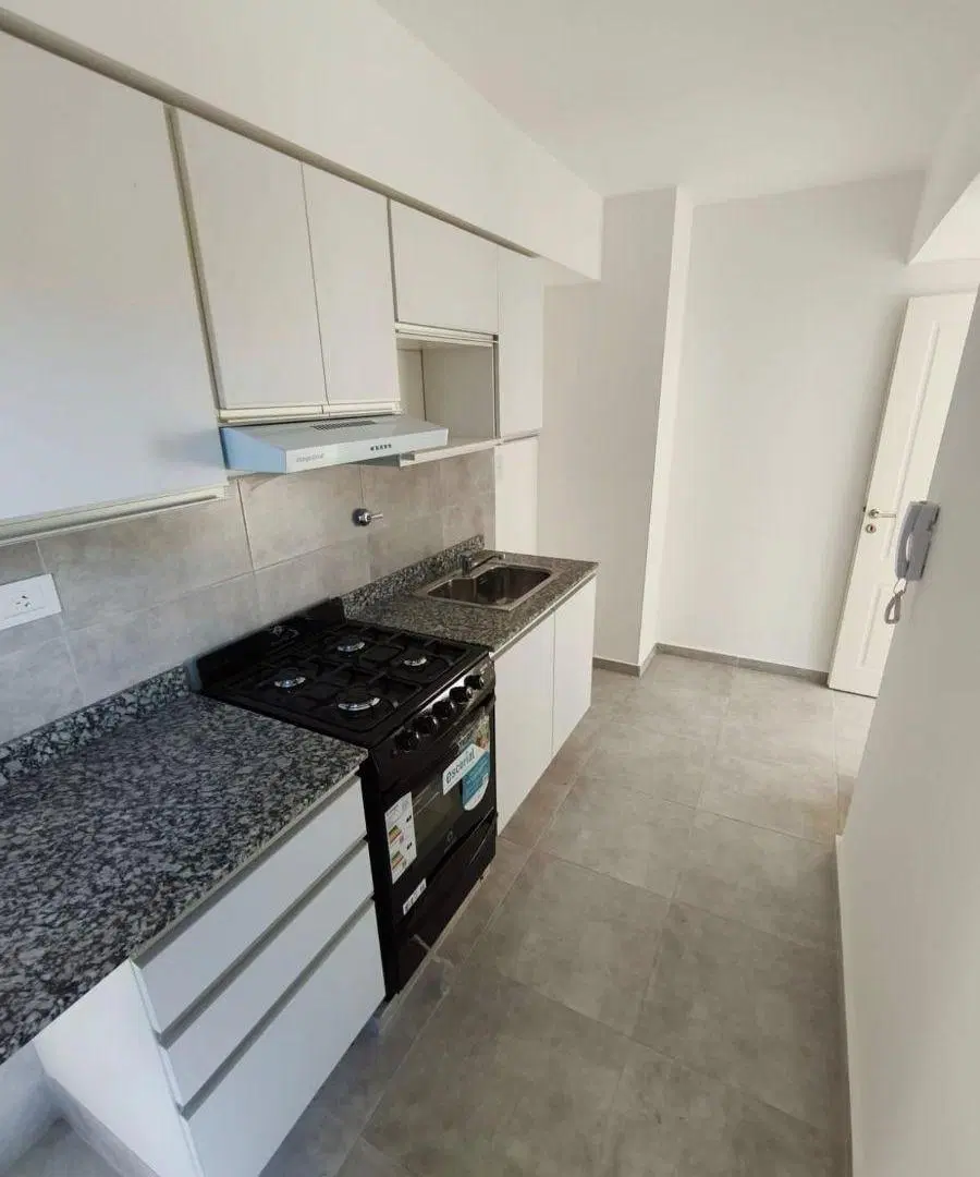 Departamento de 1 dormitorio en Alquiler - Catellanos 2300 (Paseo del Molino) 2