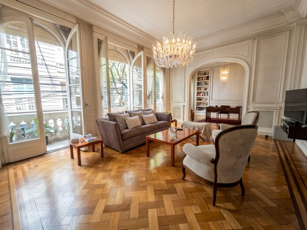 Foto de Venta de Departamento en Recoleta. Piso Francés Exclusivo, imagen 3