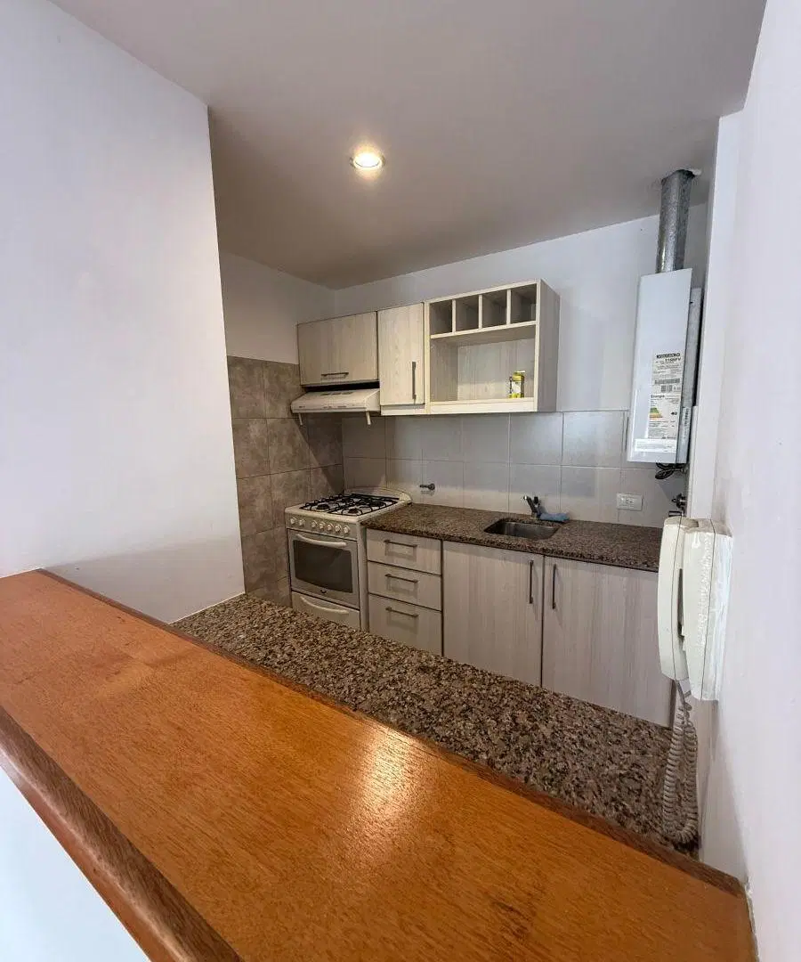 Departamento con 1 dormitorio de 46 m² en venta en La Plata 2