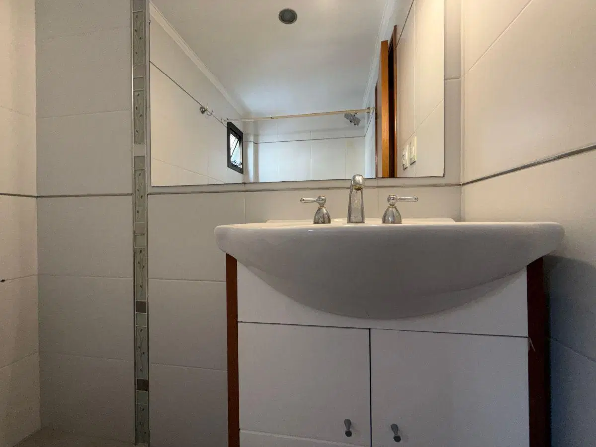 Departamento con 1 dormitorio de 46 m² en venta en La Plata 3