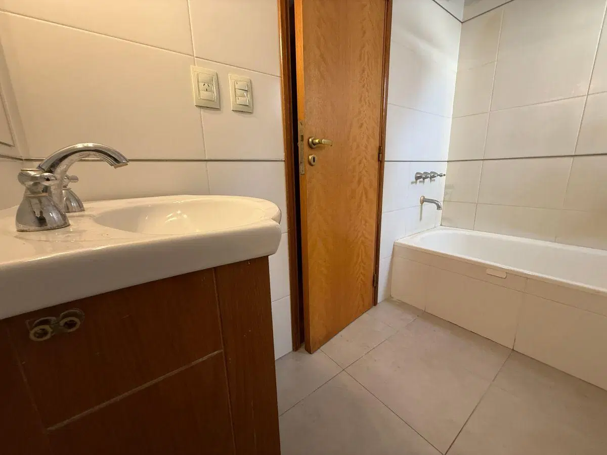 Departamento con 1 dormitorio de 46 m² en venta en La Plata 5