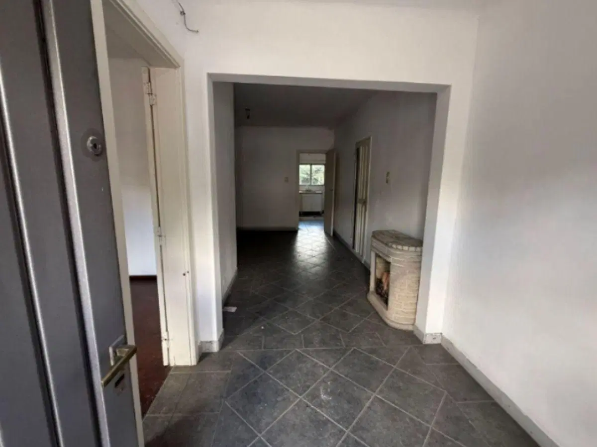 Casa a reciclar 2 dormitorios en venta en La Plata 2