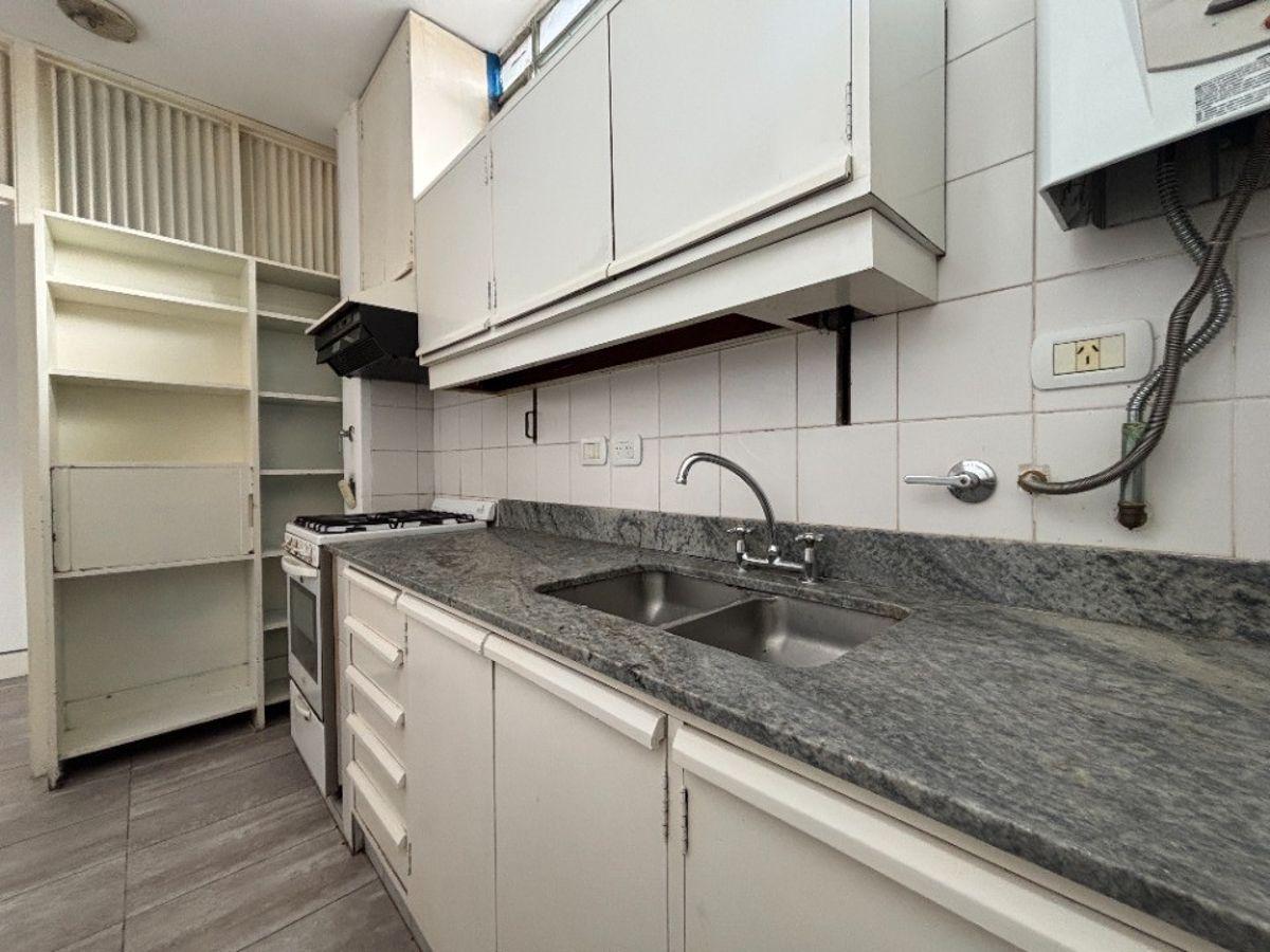 Foto de Departamento de 88 m² con 2 dormitorios en alquiler en La Plata, imagen 3