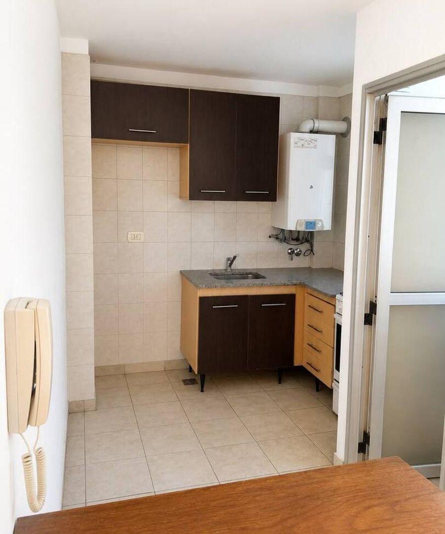 Foto de Departamento de 50 m² con 1 dormitorio en alquiler en La Plata, imagen 4