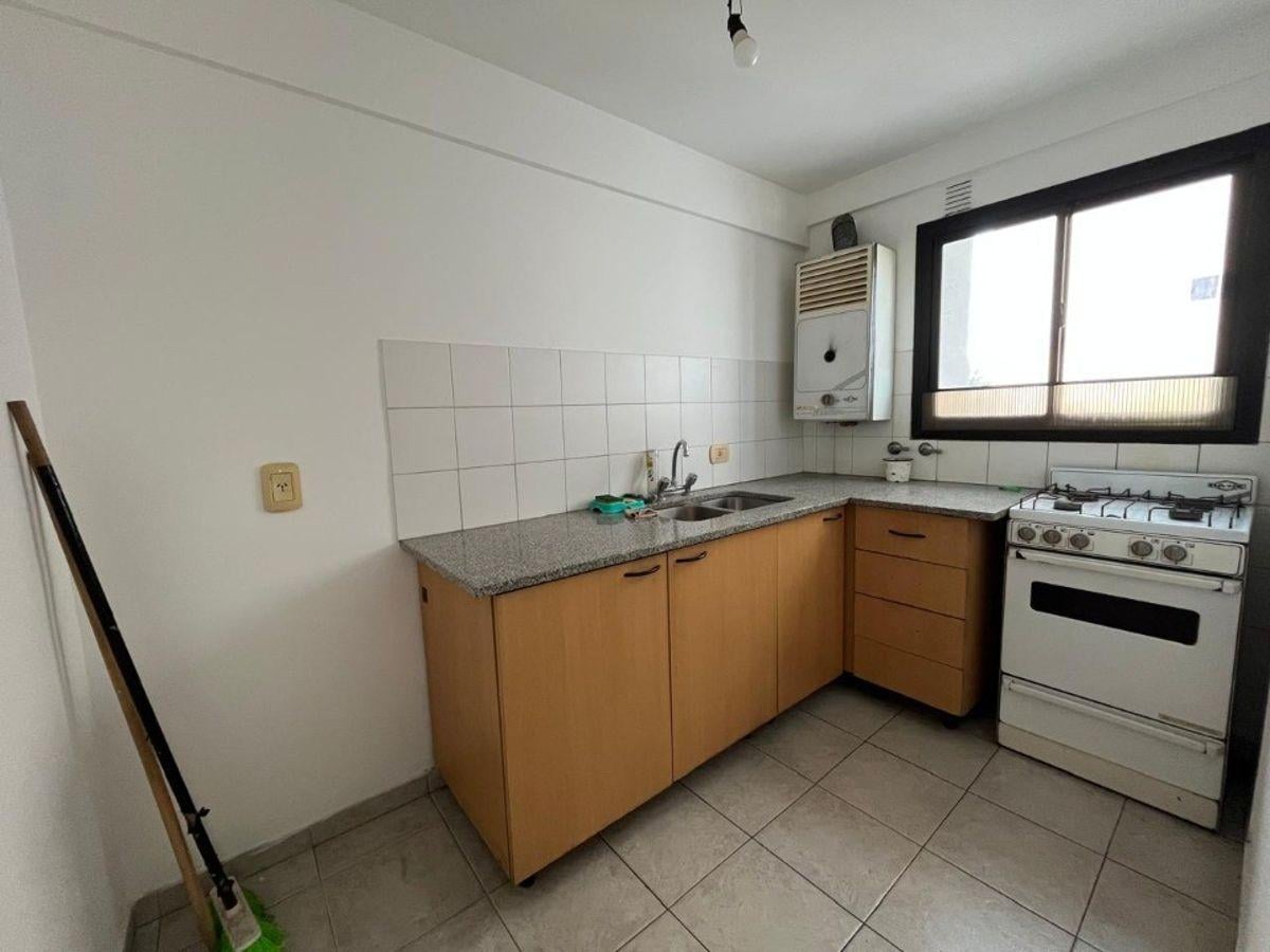 Foto de DEPARTAMENTO EN ALQUILER – PARQUE SAAVEDRA, imagen 4