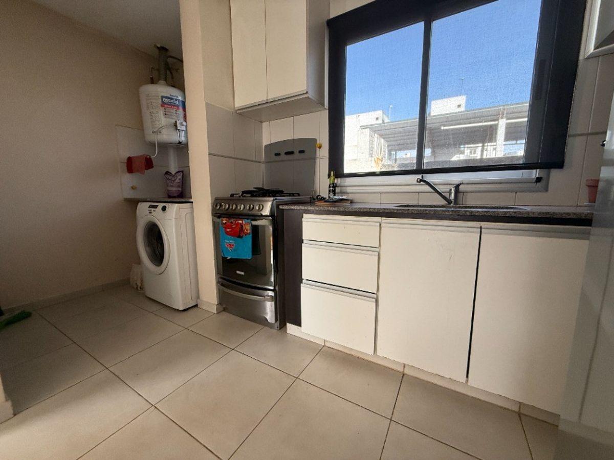 Foto de Departamento de 46 m² con 1 dormitorio en alquiler en La Plata, imagen 4