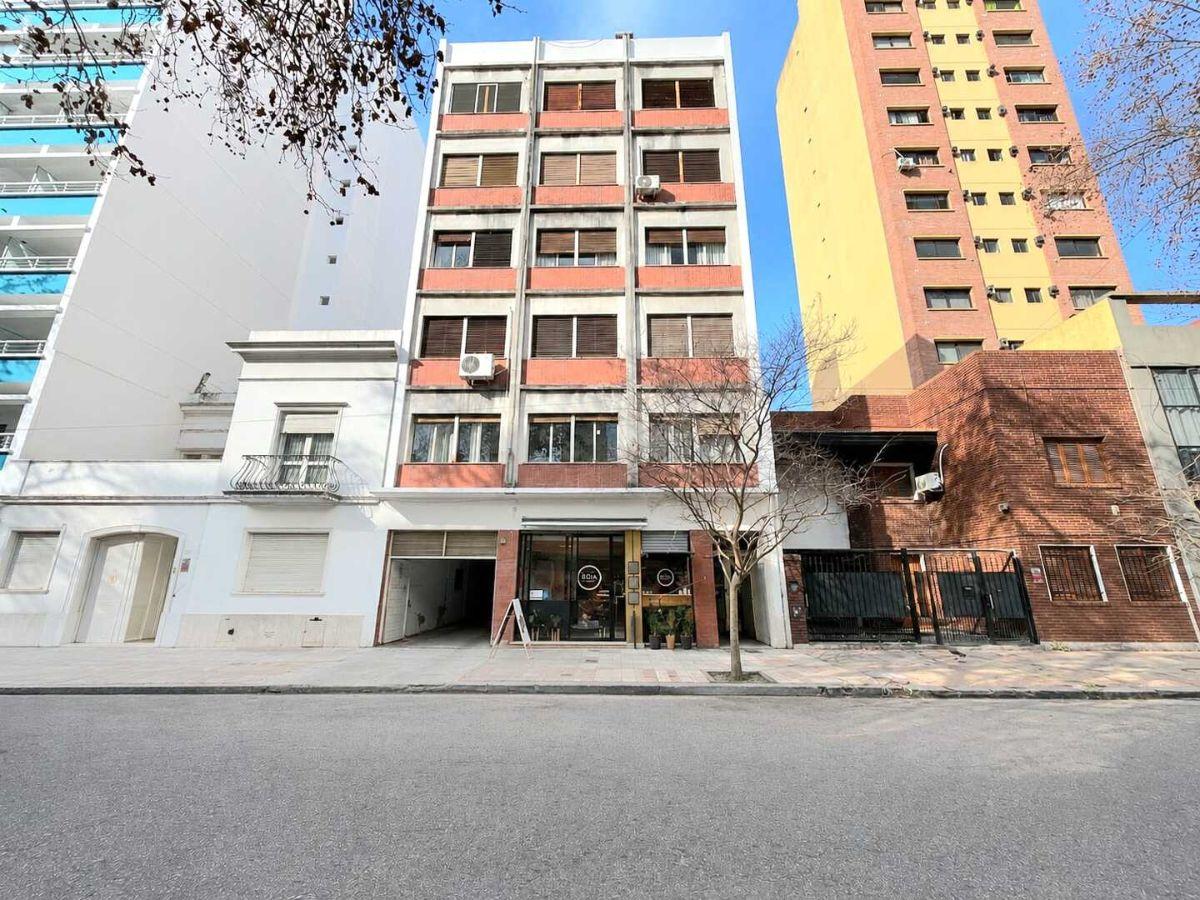 Foto de Departamento de 47 m² con 2 dormitorios en venta en La Plata, imagen 1