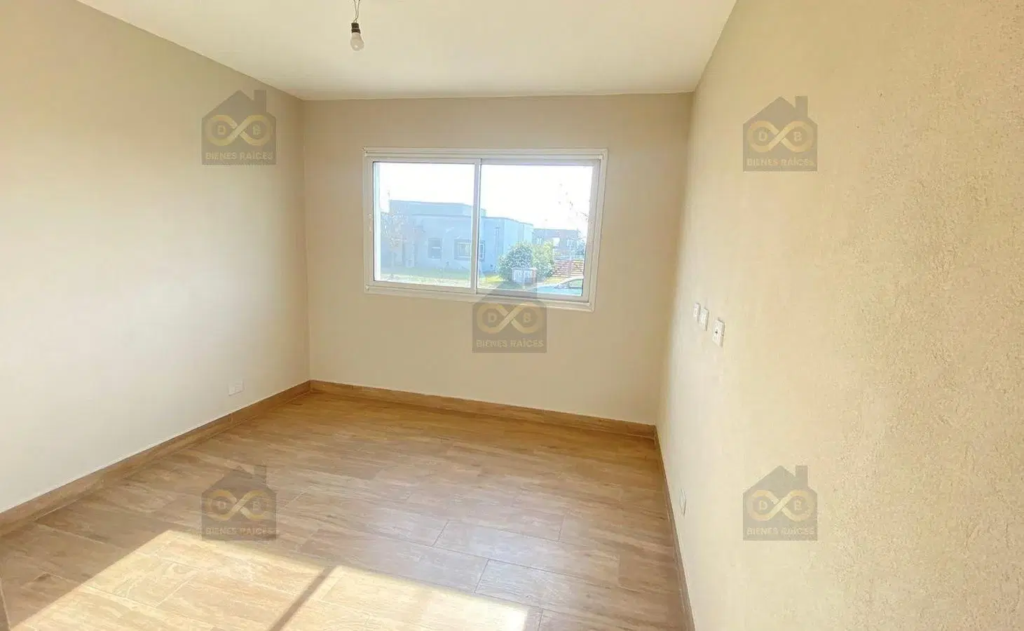 Casa  en Venta en Santa Guadalupe, Pilar del Este, G.B.A. Zona Norte 5