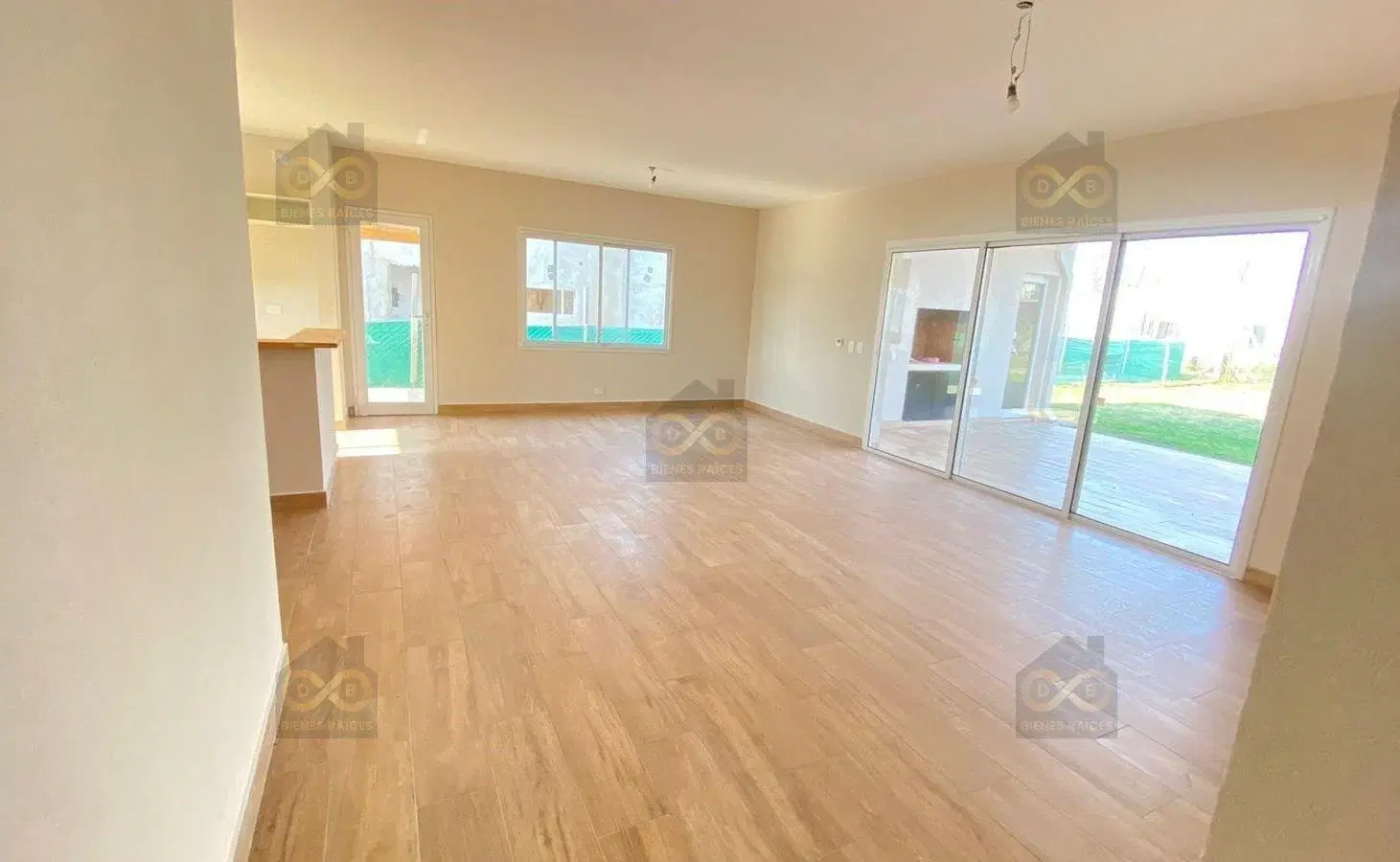 Casa  en Venta en Santa Guadalupe, Pilar del Este, G.B.A. Zona Norte 4