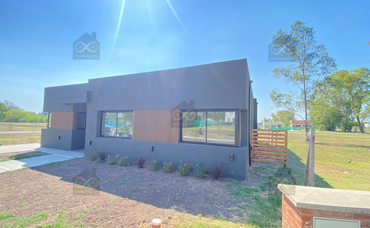 Casa en Venta en Santa Sofía, Pilar del Este, Pilar