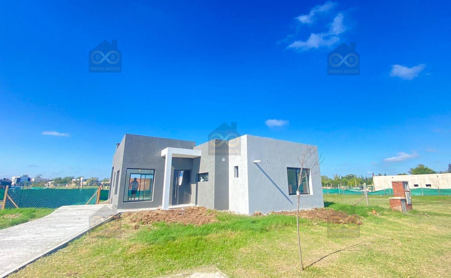 Casa en Venta en Santa Sofía, Pilar del Este, Pilar
