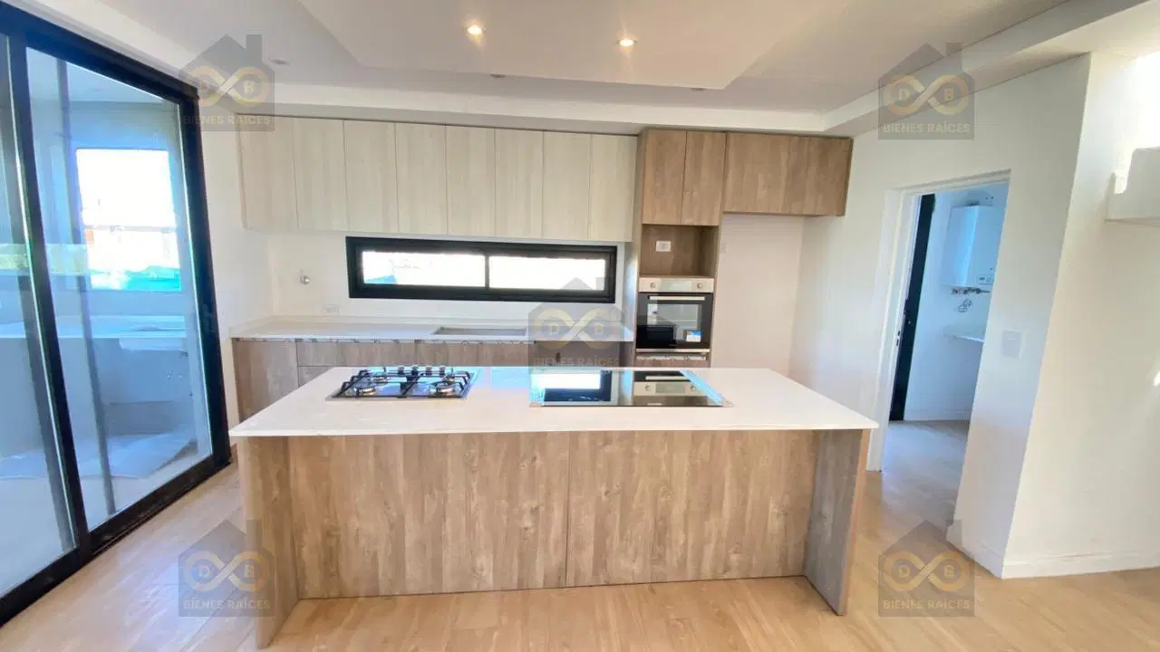 Casa  en Venta en Santa Lucia, Pilar del Este, Pilar 5