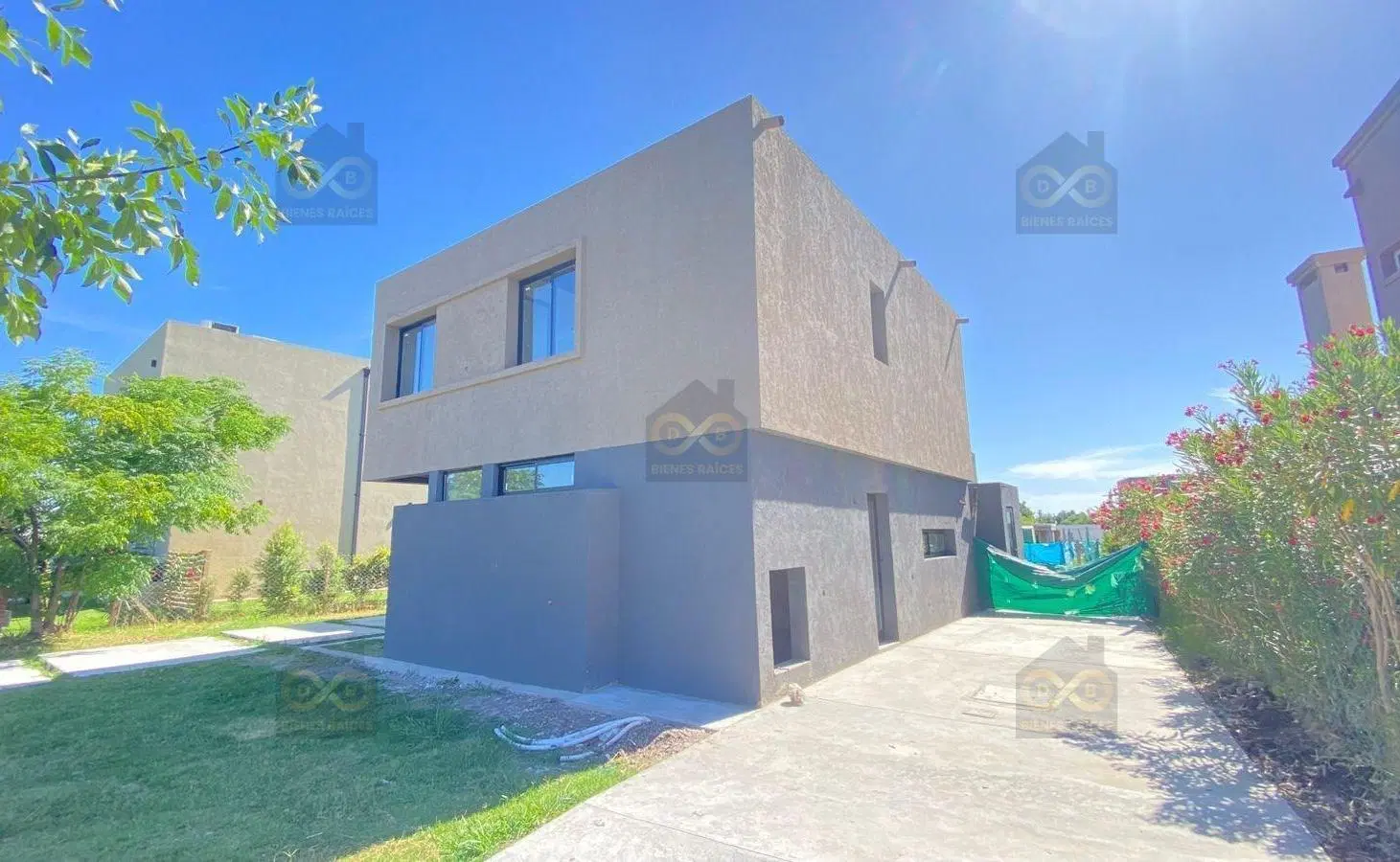 Casa en Venta en Santa Lucia, Pilar del Este, Pilar 1