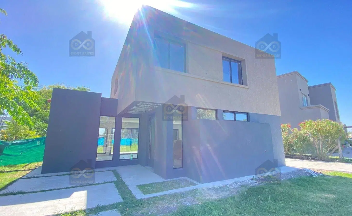 Casa en Venta en Santa Lucia, Pilar del Este, Pilar 3