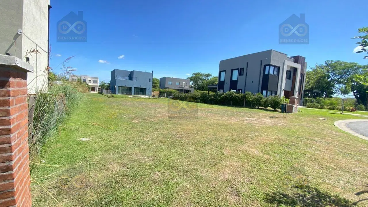 Terreno Lote en Venta en Santa Lucia, Pilar del Este, Pilar 3
