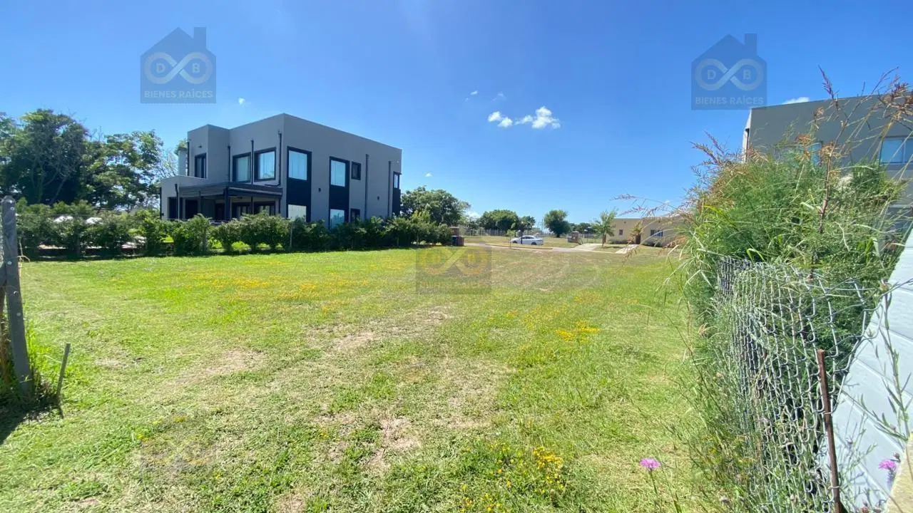 Terreno Lote en Venta en Santa Lucia, Pilar del Este, Pilar 4