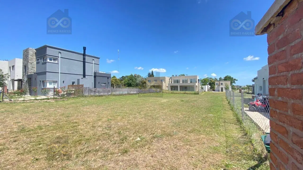 Terreno Lote en Venta en Santa Lucia, Pilar del Este, Pilar 3
