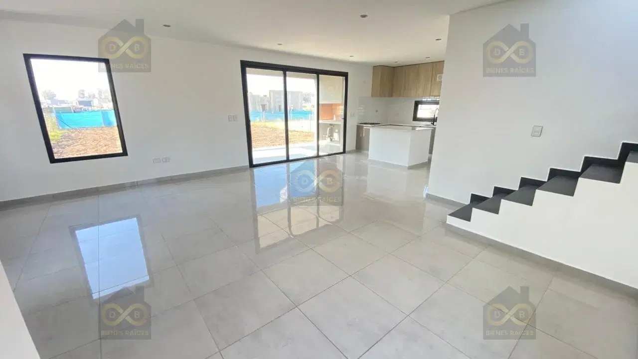Casa  en Venta en Santa Elisa, Pilar del Este, Pilar 2