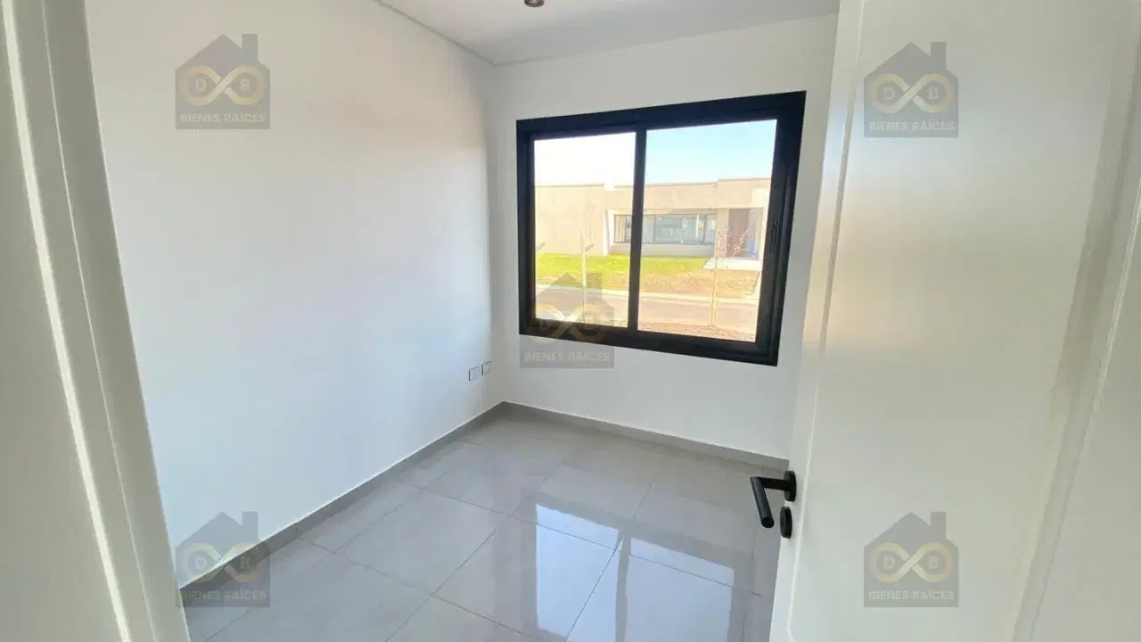 Casa  en Venta en Santa Elisa, Pilar del Este, Pilar 3