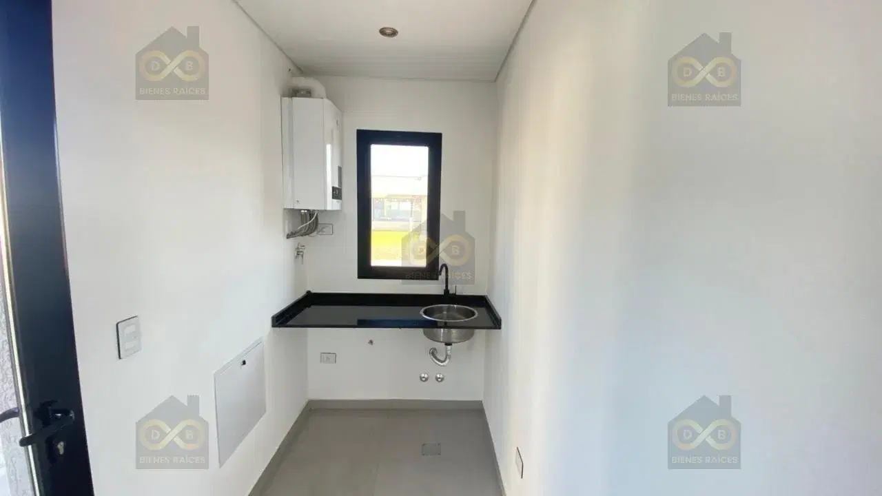 Casa  en Venta en Santa Elisa, Pilar del Este, Pilar 5