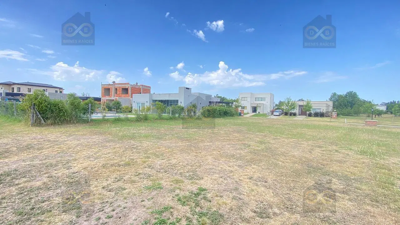 Terreno Lote  en Venta en Santa Lucia, Pilar del Este, Pilar 4