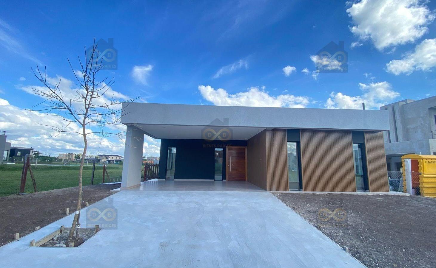 Casa en Venta en Santa Lucia, Pilar del Este, Pilar