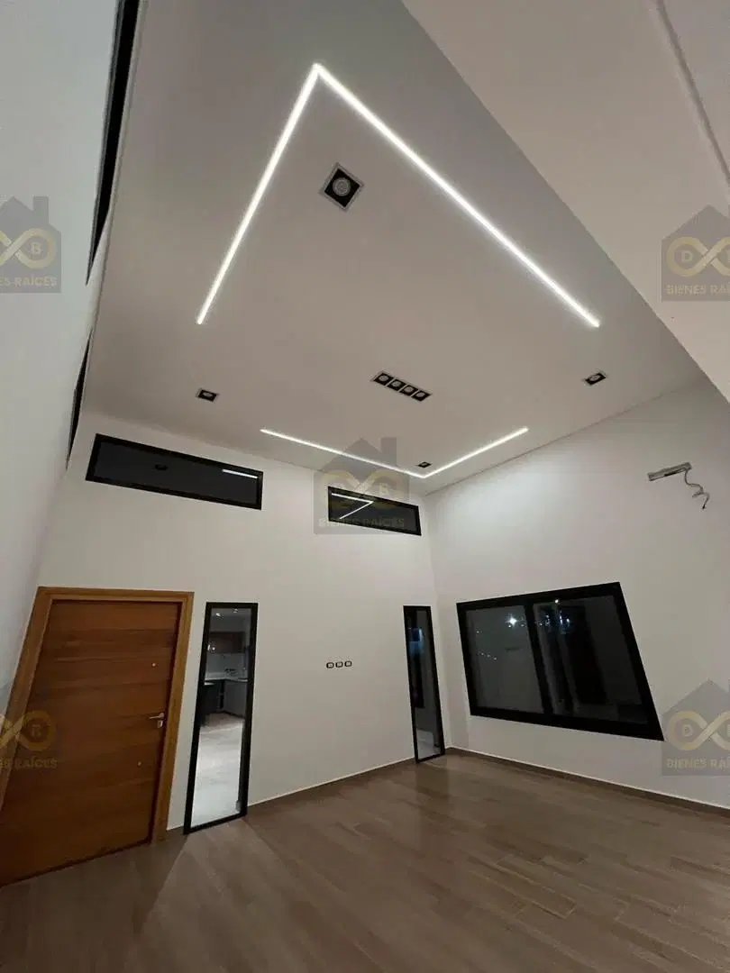 Casa  en Venta en Santa Lucia, Pilar del Este, Pilar 3