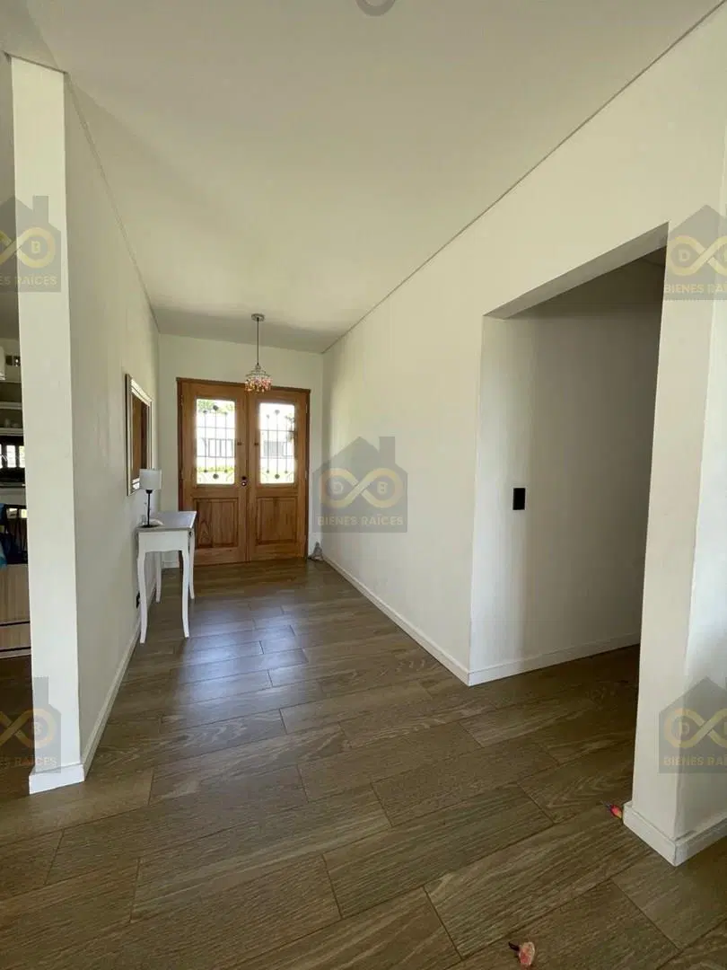 Casa  en Venta en Santa Lucia, Pilar del Este, Pilar 4