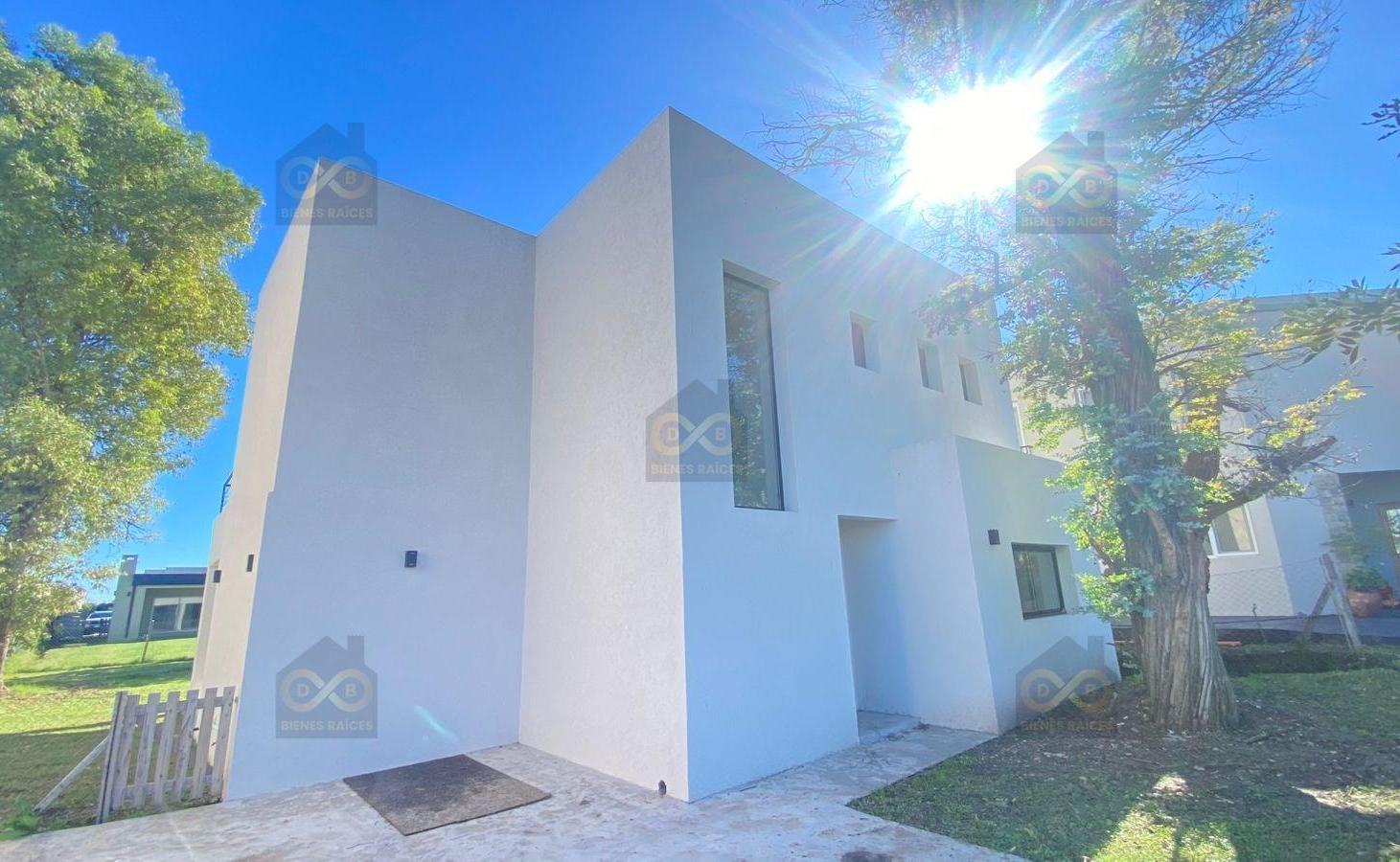 Casa en Venta en Santa Elena, Pilar del Este, Pilar