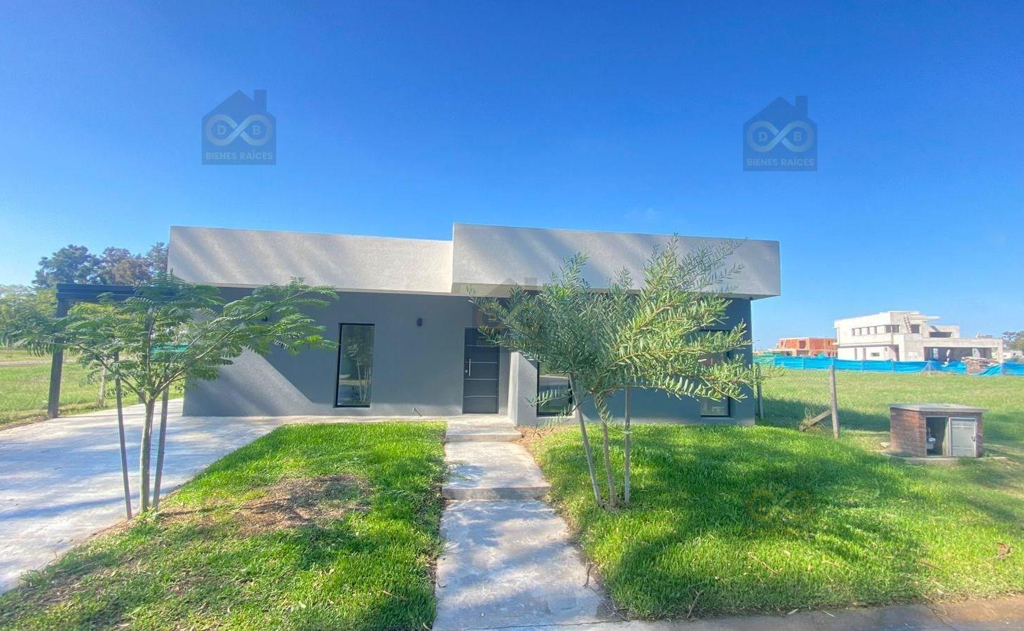Casa en Venta en Santa Sofía, Pilar del Este, Pilar