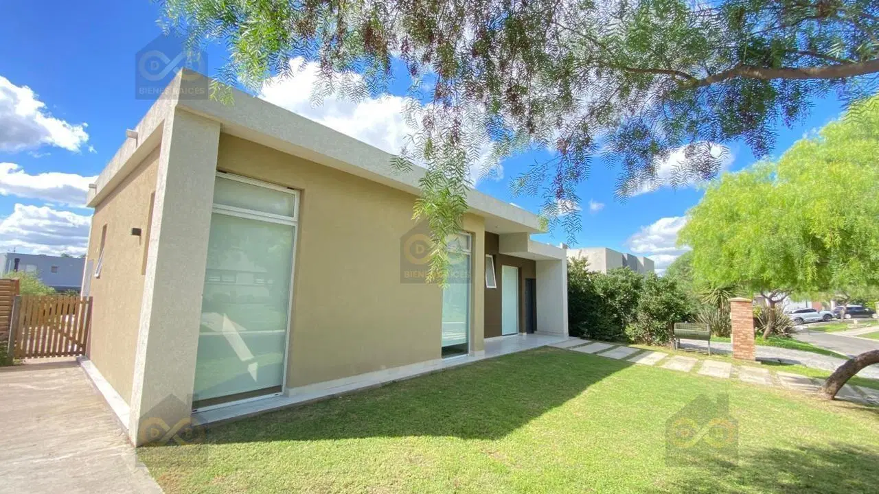 Casa  en Venta en Santa Elena, Pilar del Este, Pilar 4