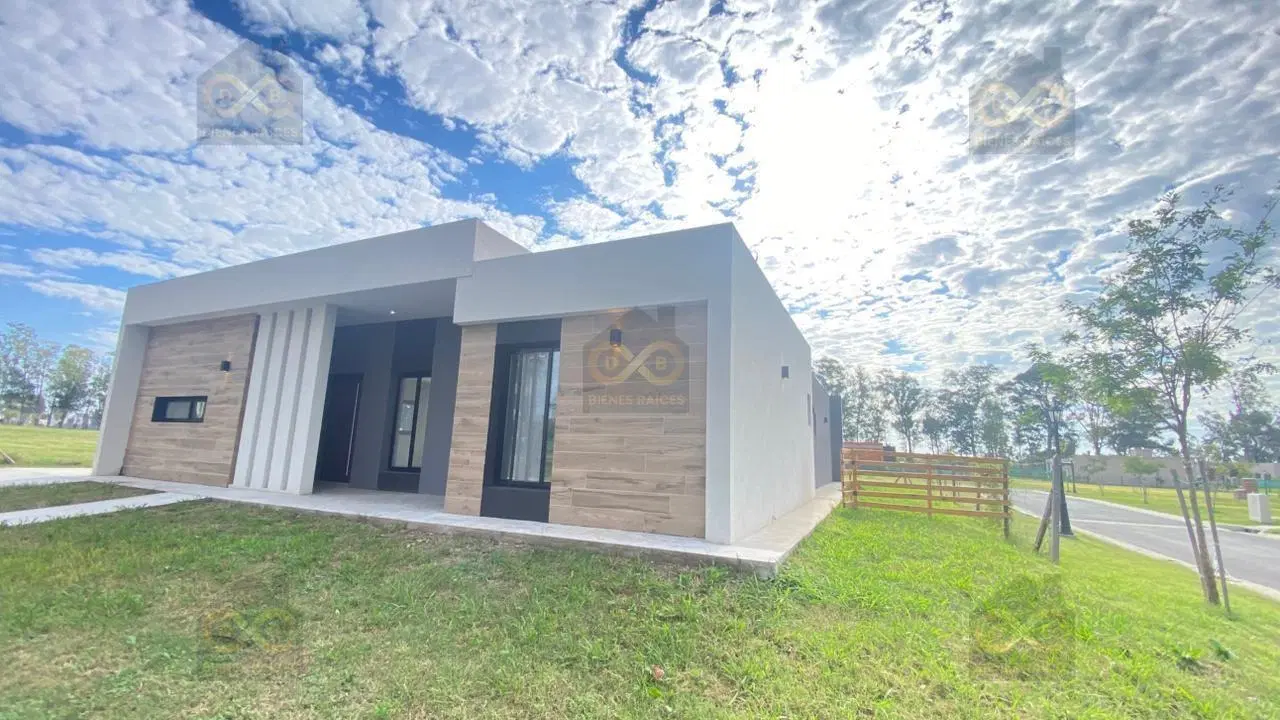 Casa  en Venta en Santa Sofía, Pilar del Este, Pilar 3
