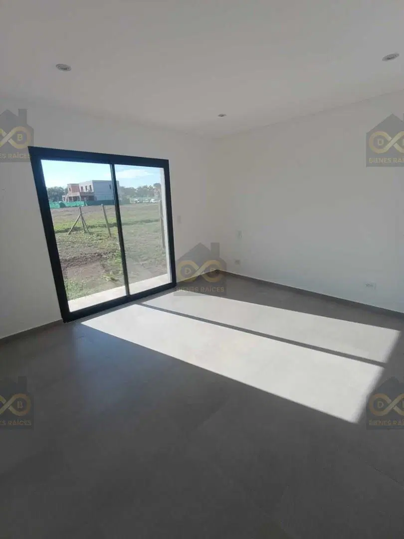 Casa  en Venta en Santa Sofía, Pilar del Este, Pilar 4