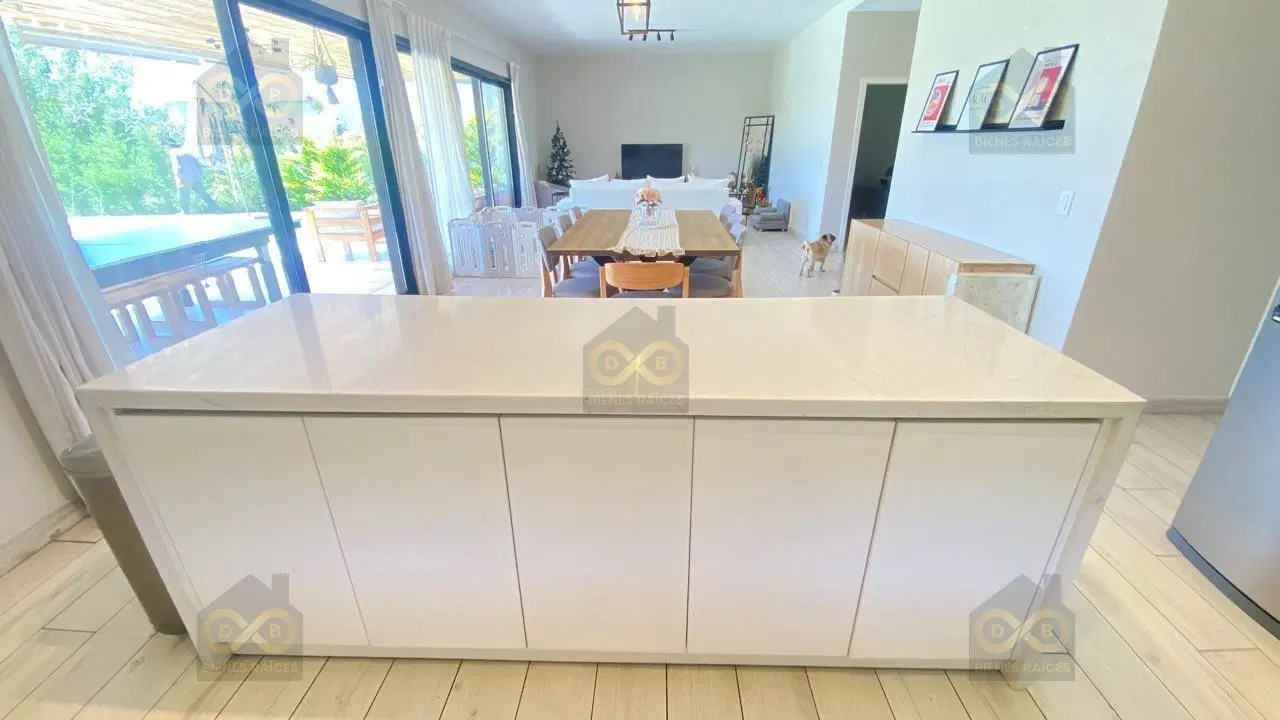Casa  en Venta en Santa Guadalupe, Pilar del Este, Pilar 2