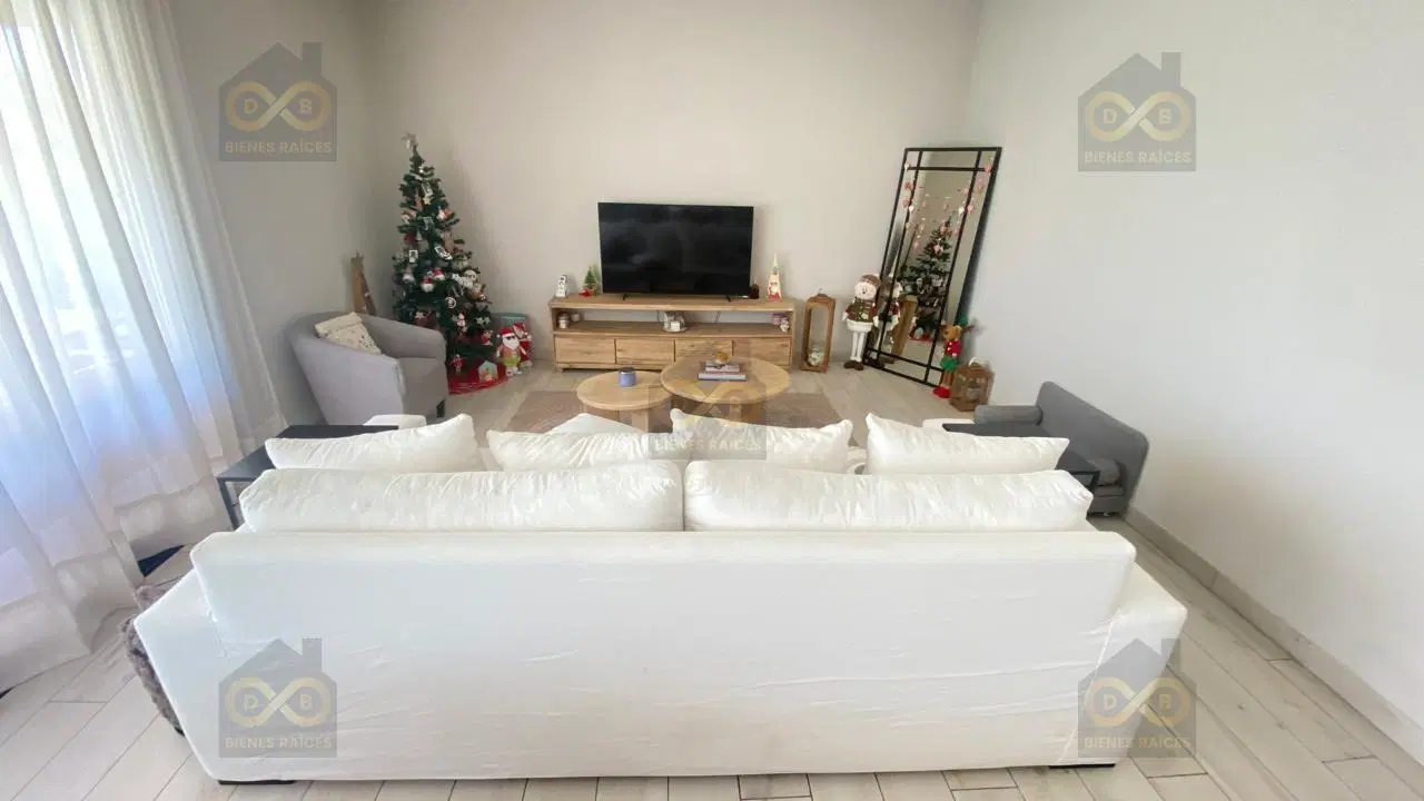 Casa  en Alquiler en Santa Guadalupe, Pilar del Este, Pilar 5