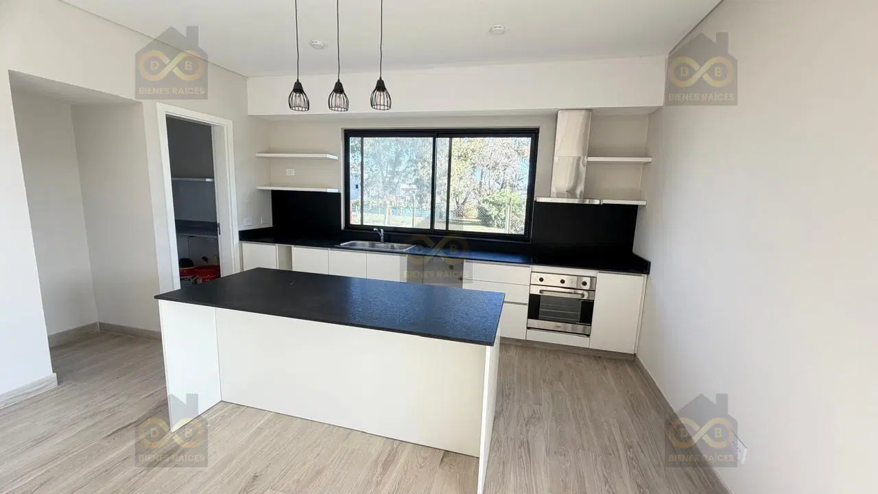 Casa  en Alquiler en Santa Guadalupe, Pilar del Este, Pilar 2