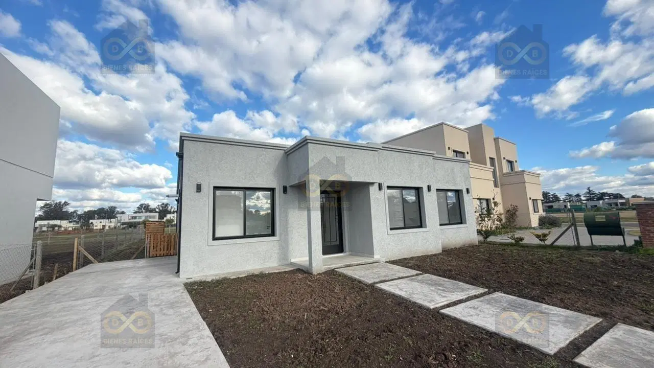 Casa  en Venta en Santa Elisa, Pilar del Este, Pilar 2