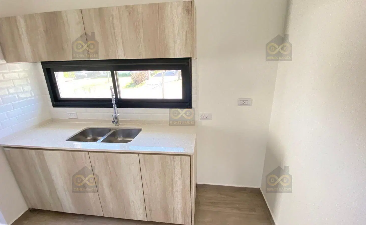 Casa  en Venta en Santa Elena, Pilar del Este, Pilar 5