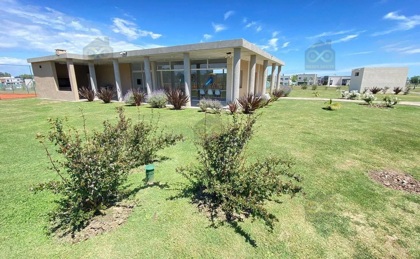 Terreno Lote  en Venta en Santa Lucia, Pilar del Este, Pilar 8