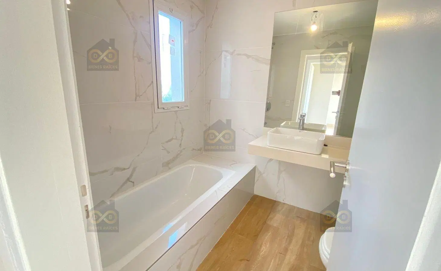 Casa  en Venta en Santa Guadalupe, Pilar del Este, G.B.A. Zona Norte 3