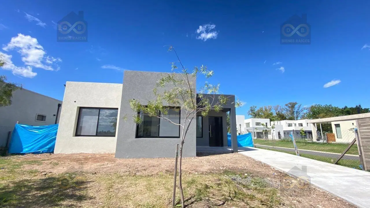 Casa  en Venta en San Ramón, Pilar del Este, Pilar 4
