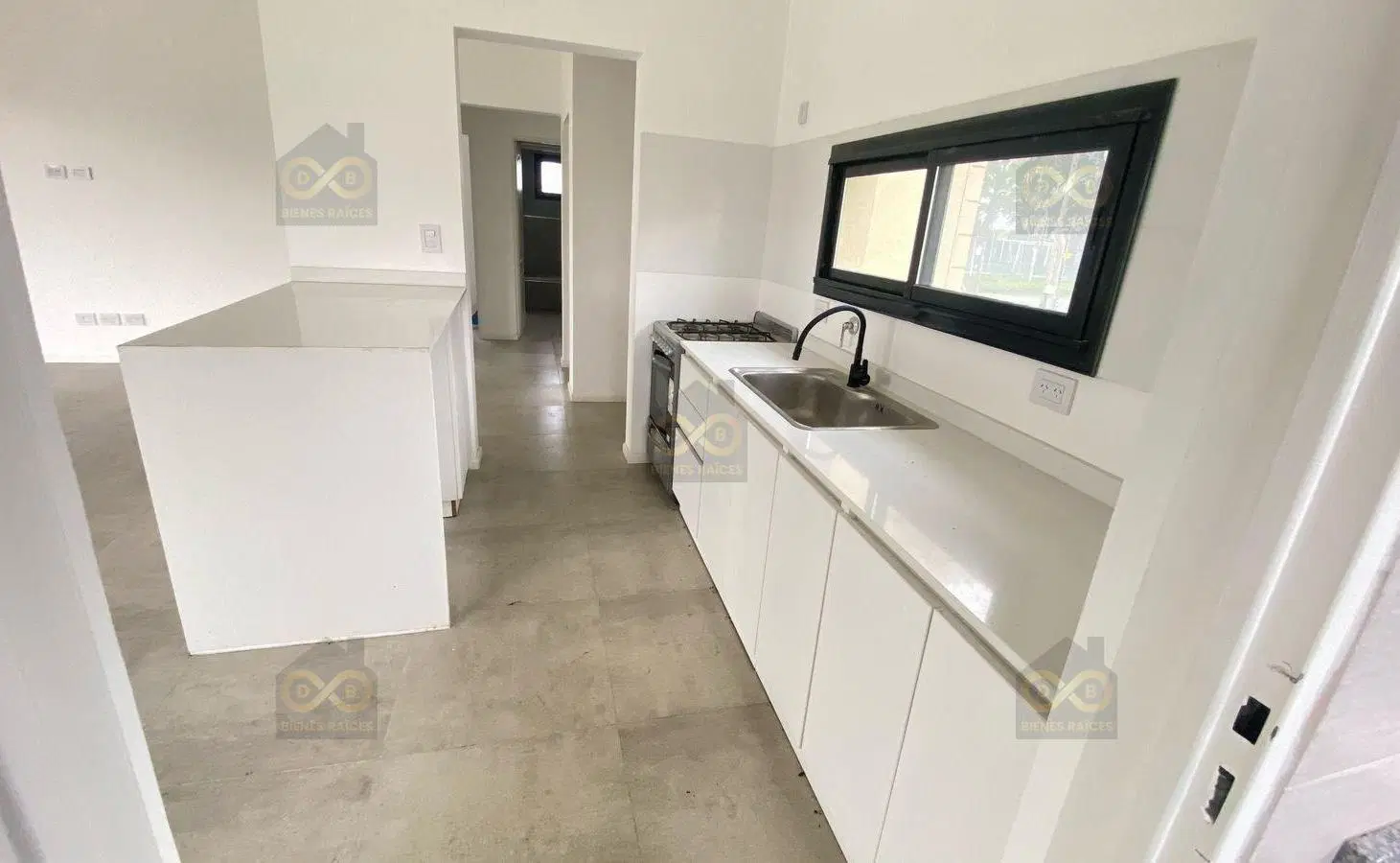 Casa  en Venta en Santa Elisa, Pilar del Este, Pilar 4