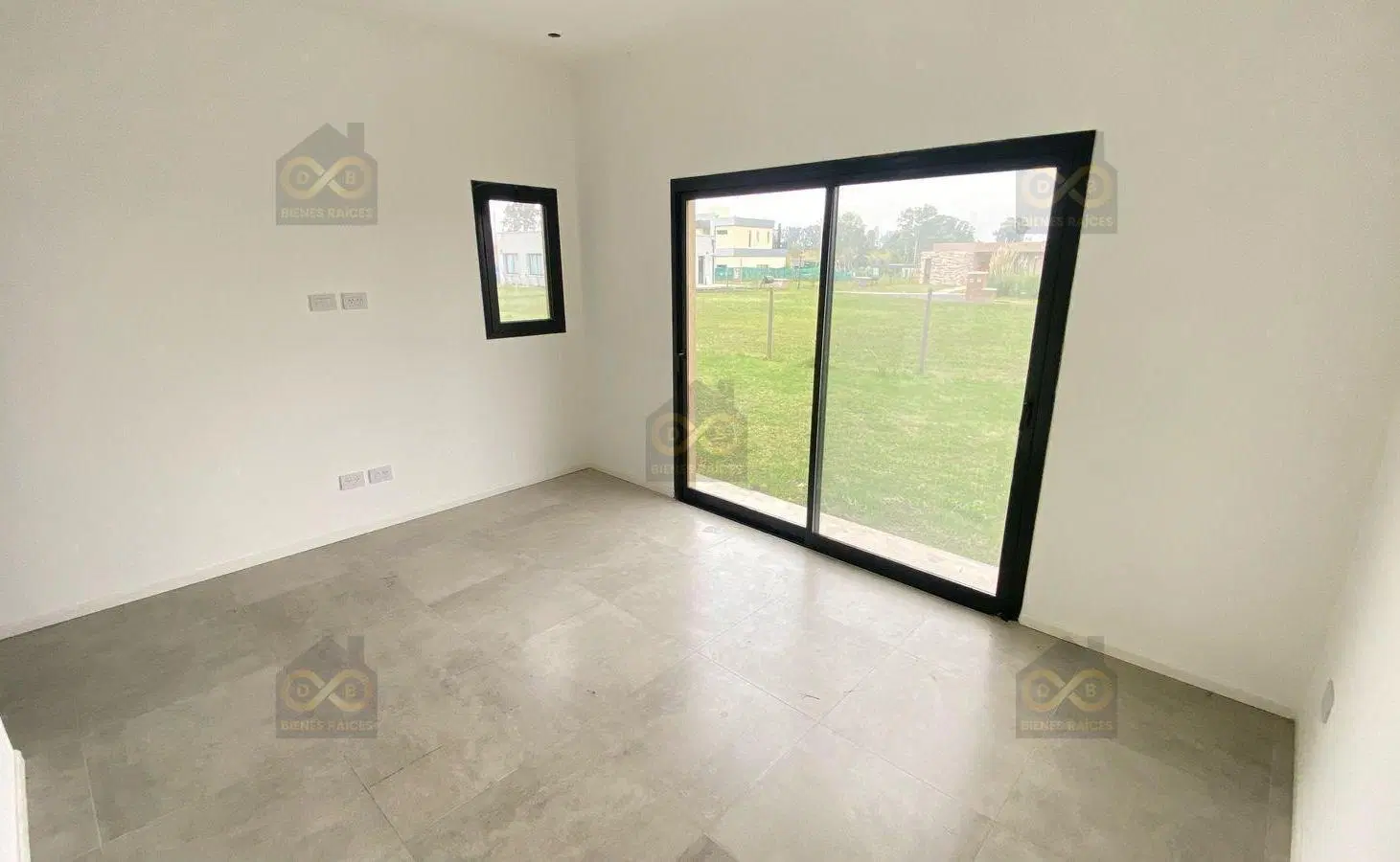 Casa  en Venta en Santa Elisa, Pilar del Este, Pilar 5