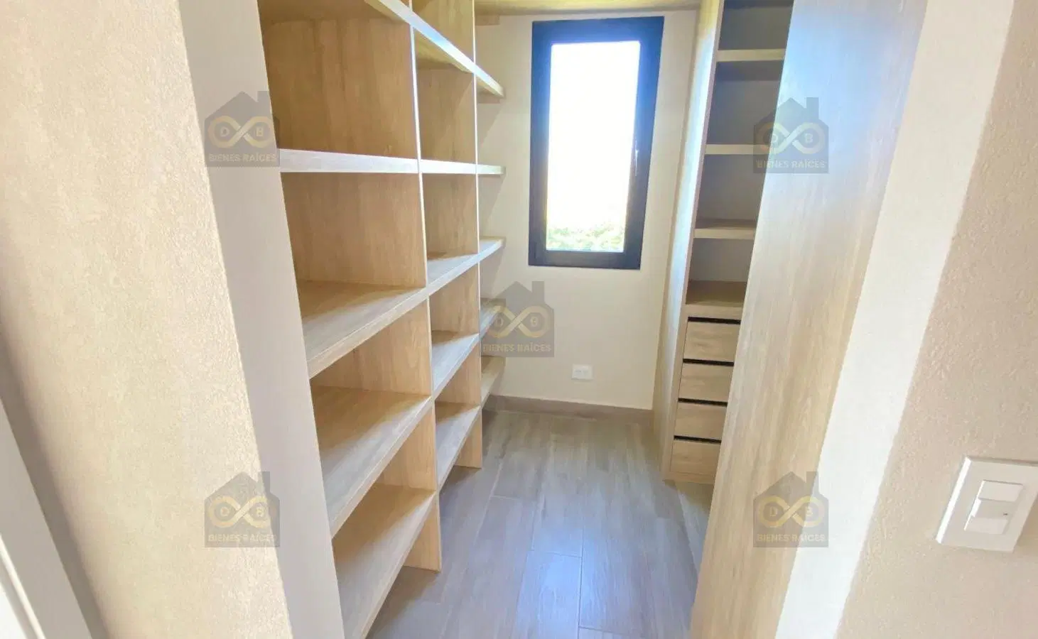 Casa  en Venta en Santa Guadalupe, Pilar del Este, Pilar 8