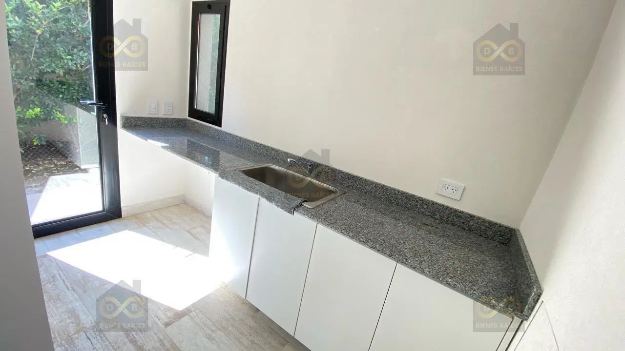 Casa  en Venta en Santa Guadalupe, Pilar del Este, Pilar 3